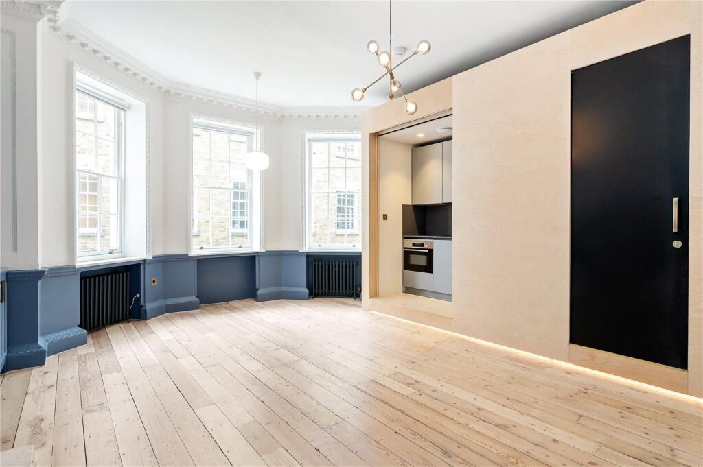 Reception / Kitchen