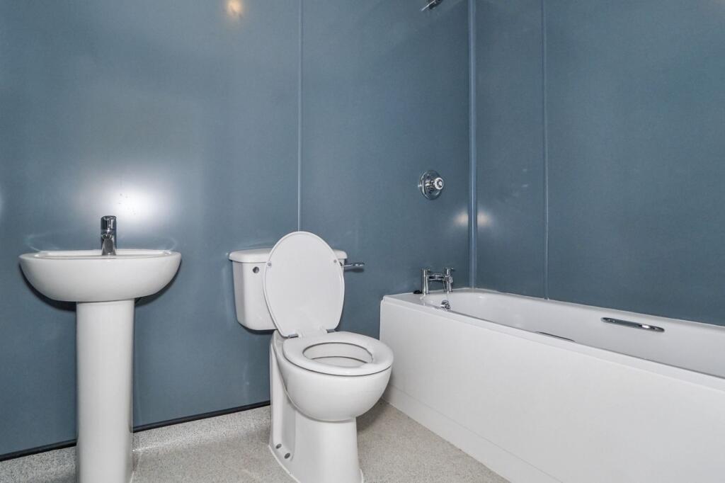 15 Sweechgate, Broad Oak, Canterbury, Kent, CT2 0QY