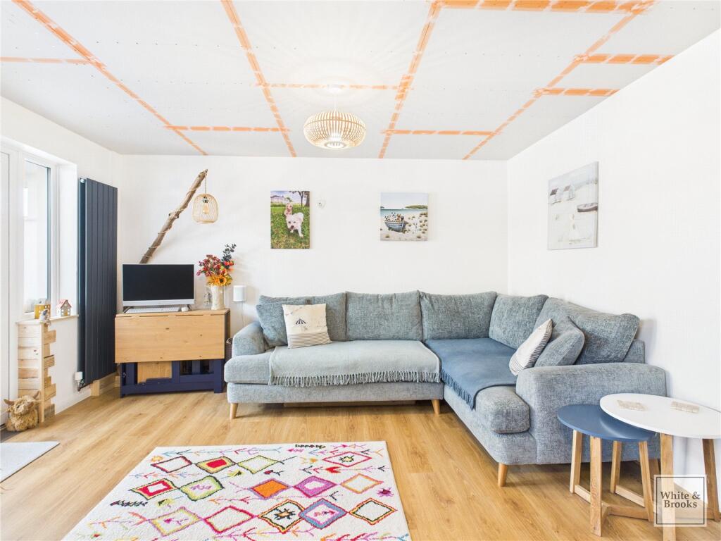 Kitchen/ Living