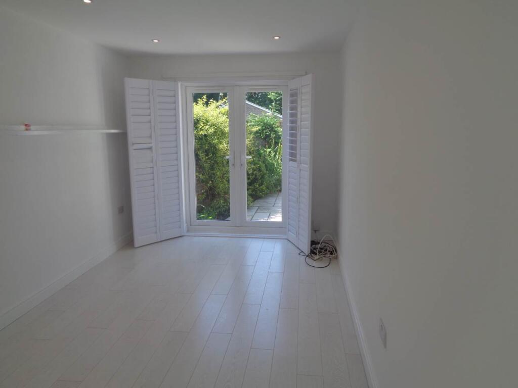 Appletrees 15 Living