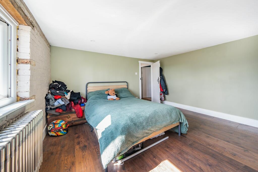Bedroom Three (2)