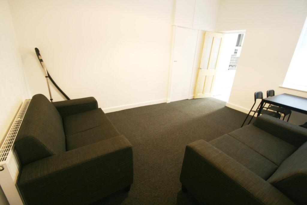 SS13 Lounge