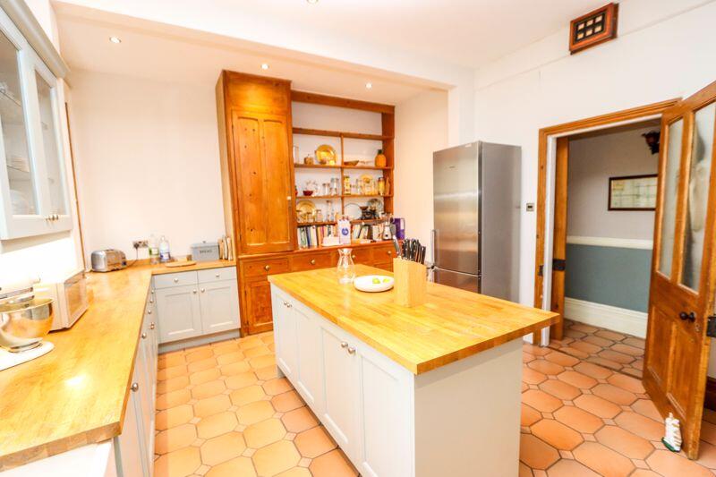 Kitchen/Breakfast Room