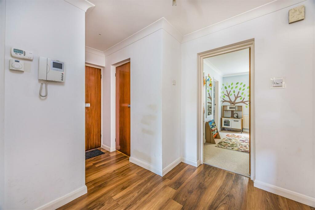 19 Viewpoint, 7 Sandbourne Road, Bournemouth-Small