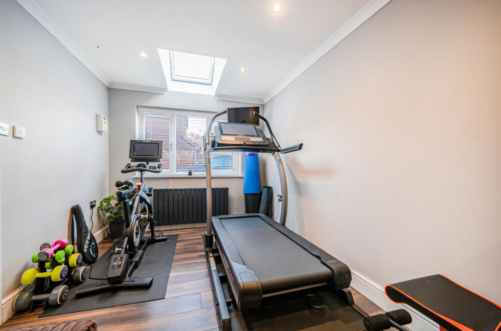 1330986-1-689b234...