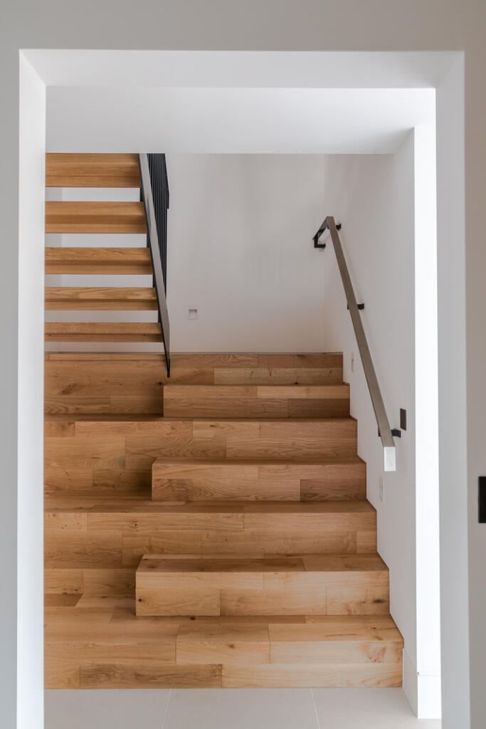 245801 - Beach End-79.jpg