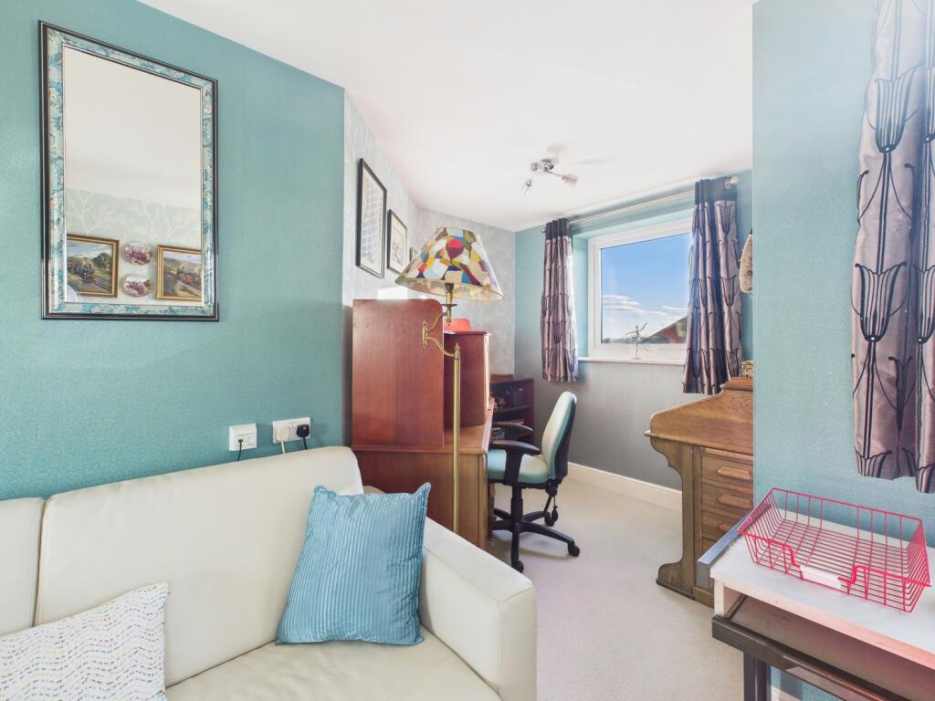 CAM04922G0-PR0072-STILL011