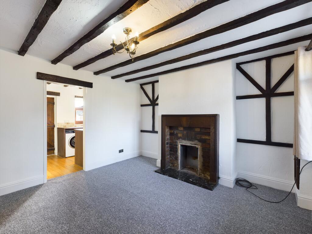 Living Room (2)