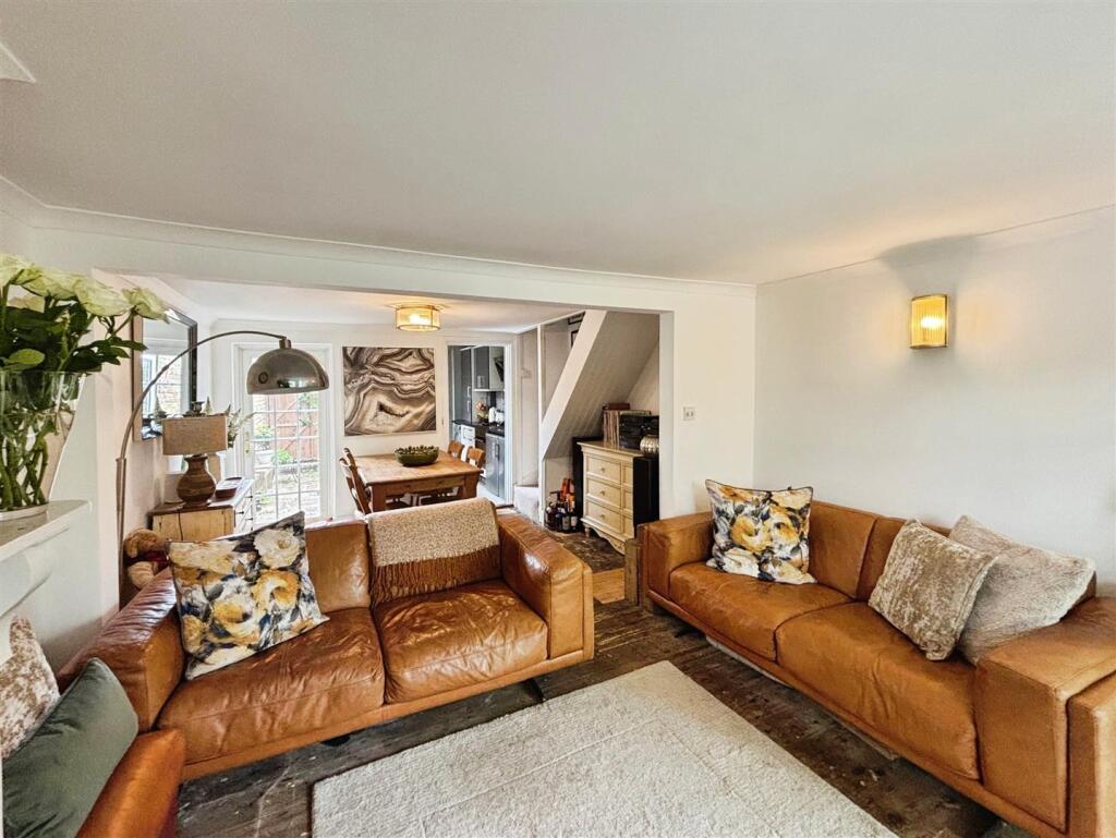 464919ad-Photo 205-29-25 2C 2012 2005 2043.jpg