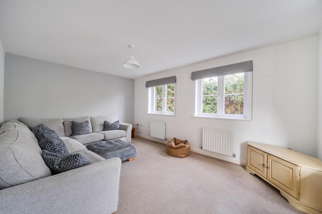 1360832-12-68f633d094791