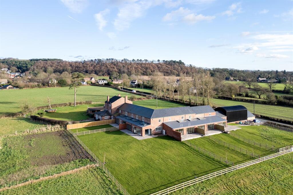 DJI_0979HDR2ManorFarmBarns.Resized.jpg