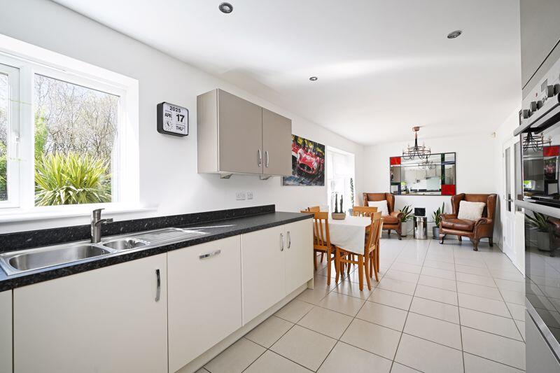 Dining Kitchen 