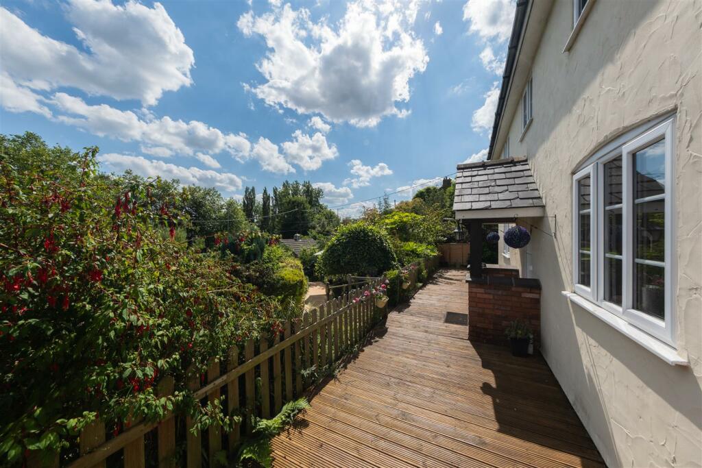8 Runcorn Road-031.jpg