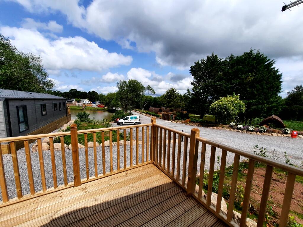 Sun Deck &amp; View