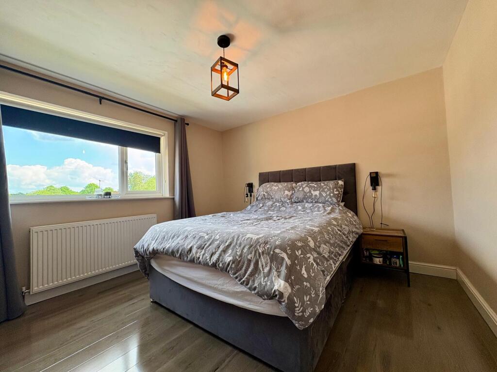 30 St Asaph Master bedroom.jpg