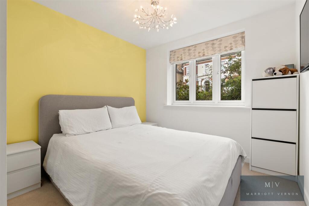 Flat 2, 28, Normanton Road MV-1.jpg