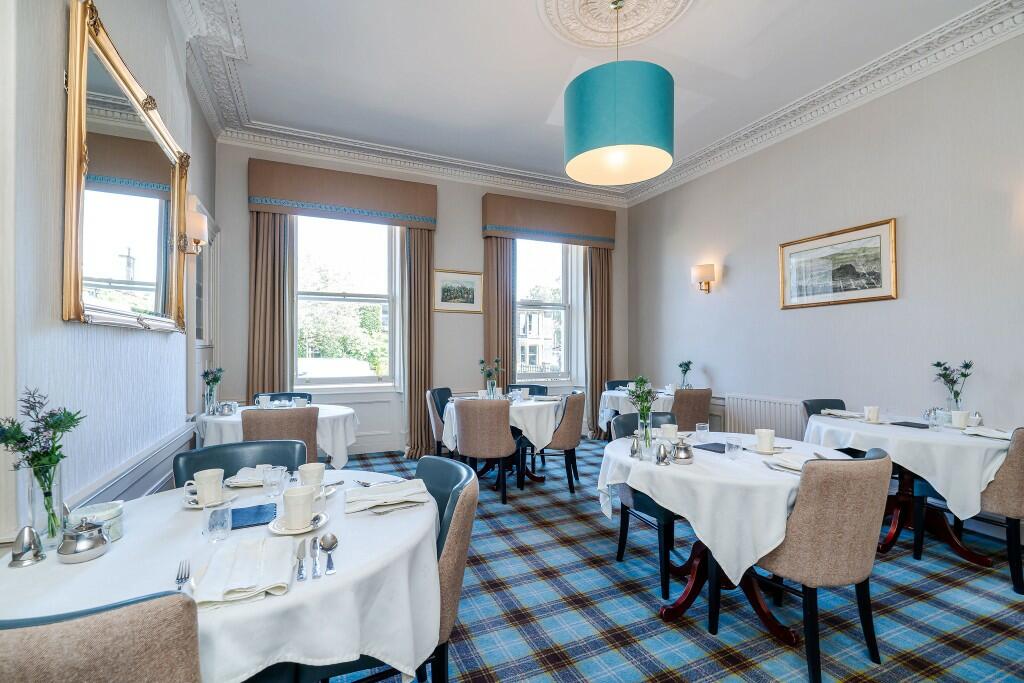 Breakfast room