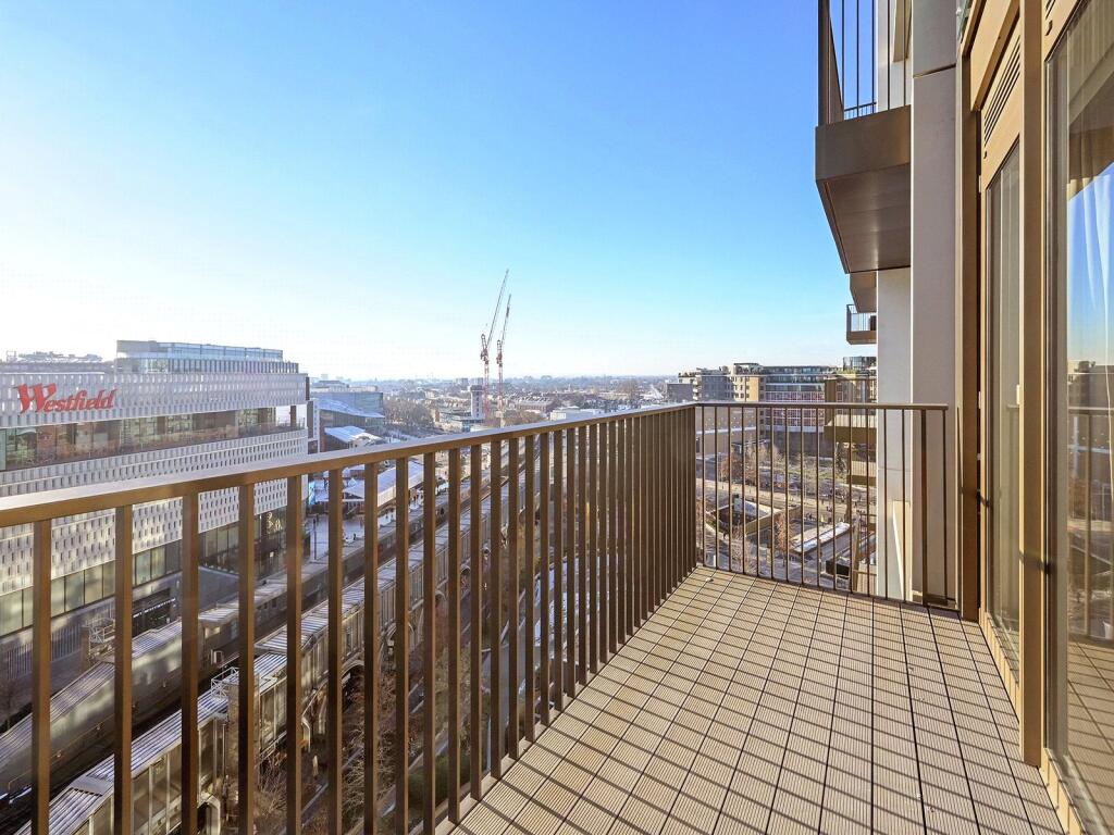 Lincoln Apartments