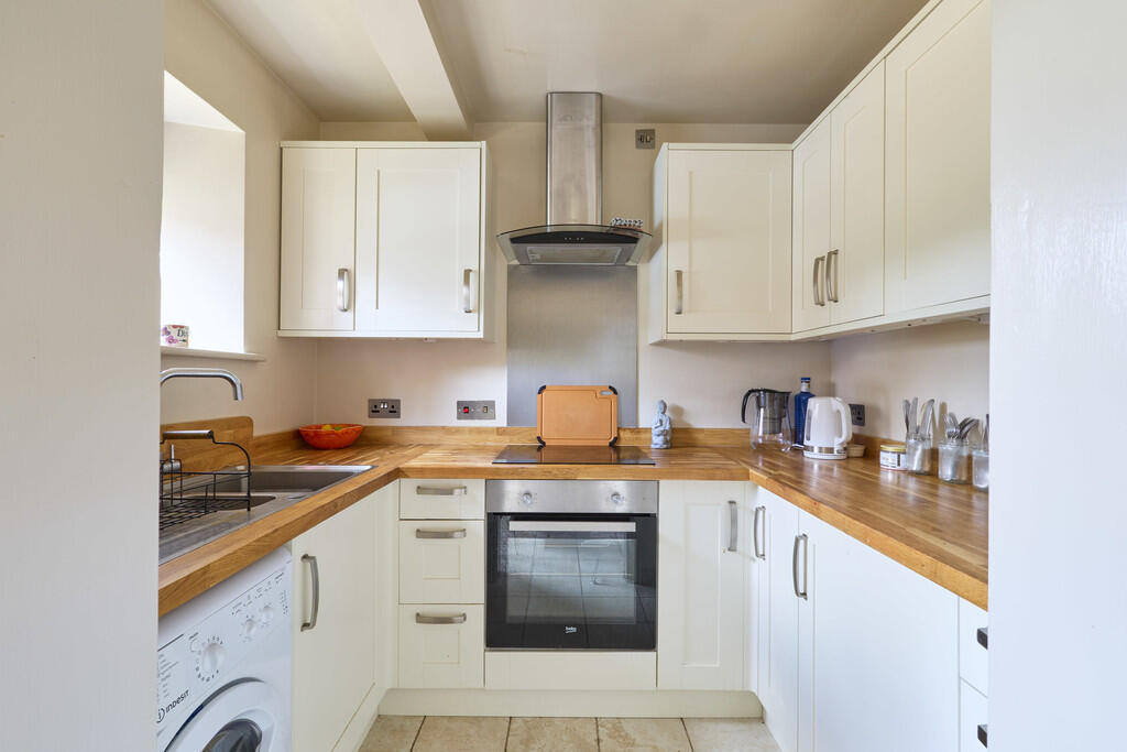 Moulton Hall 0907...