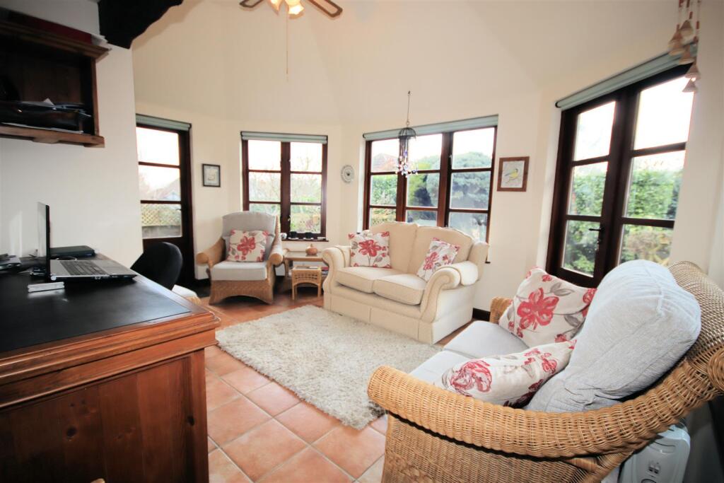 Sitting Room/Conservatory
