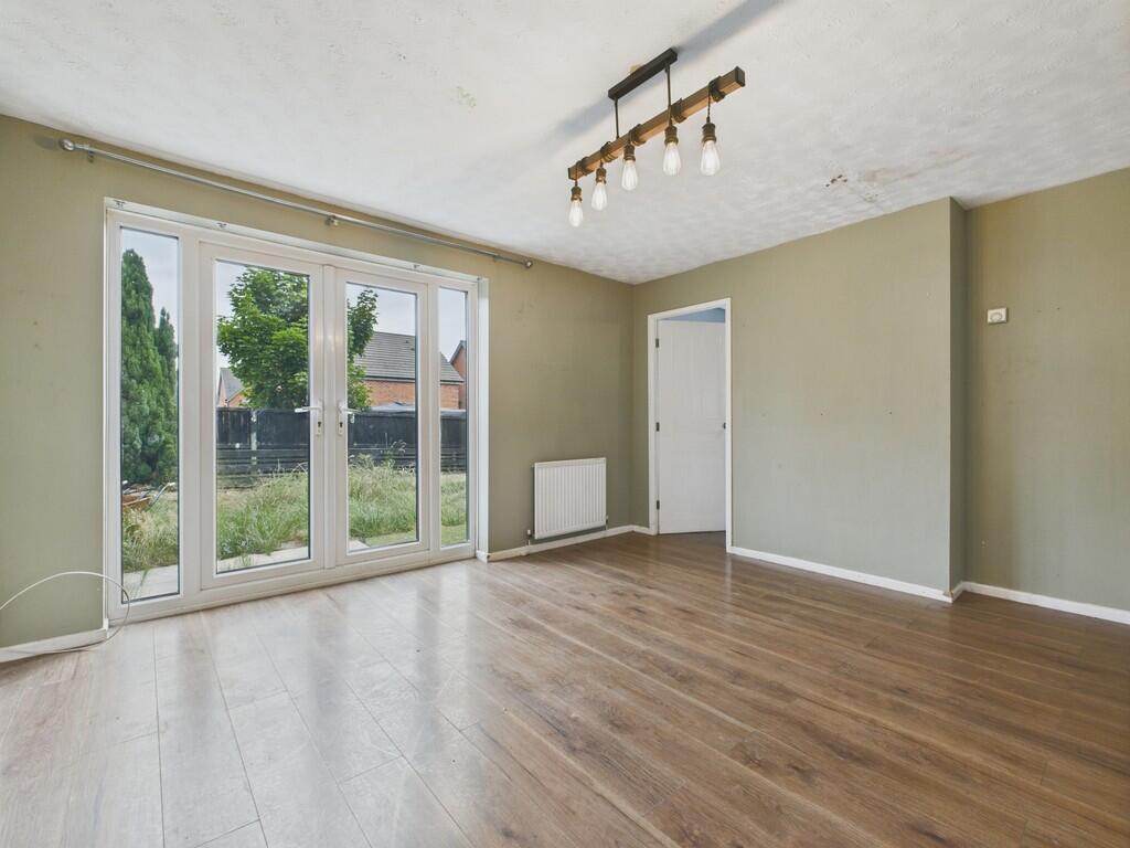 CAM04273G0-PR0151...