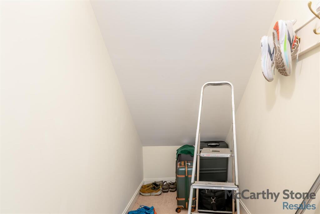 8661283-interior14.jpg