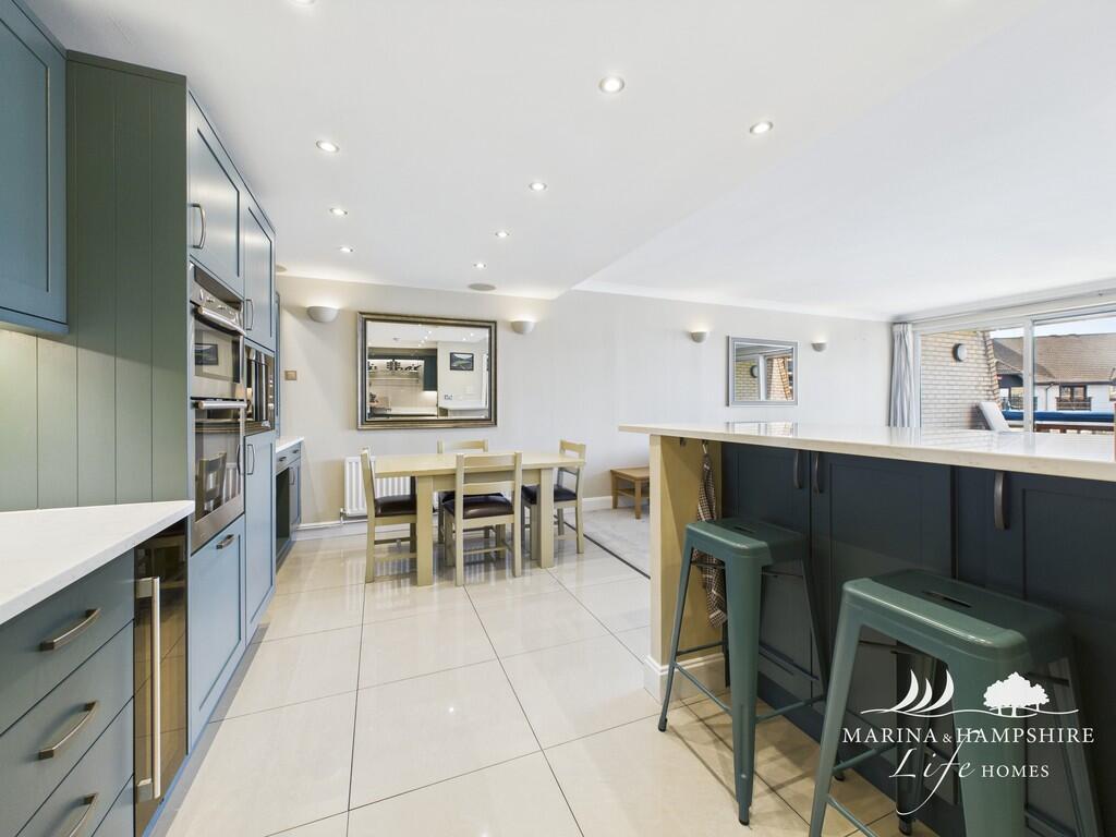 CAM03691G0-PR0048...