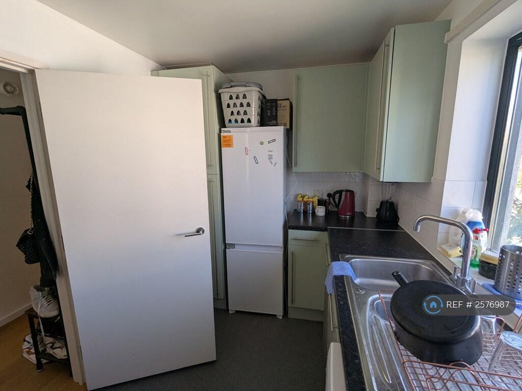 Kitchen - Bis