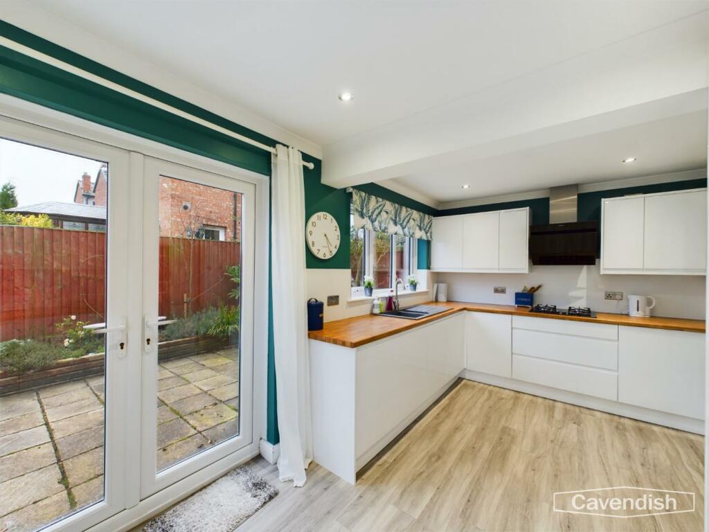 Kitchen/Breakfast Room