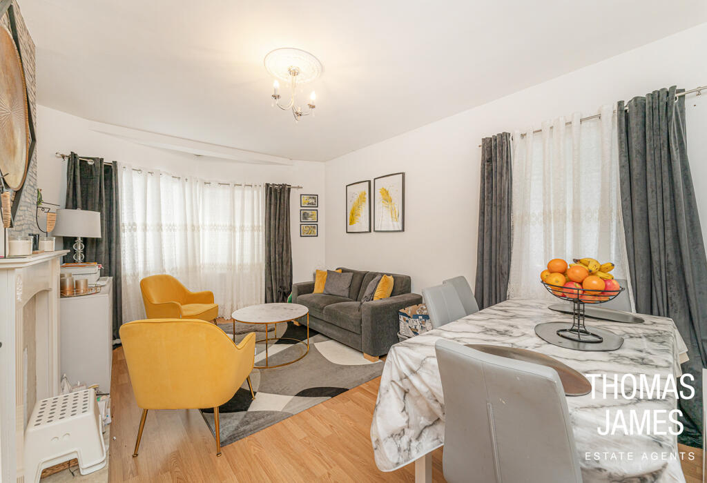 Grasmere Court, double aspect