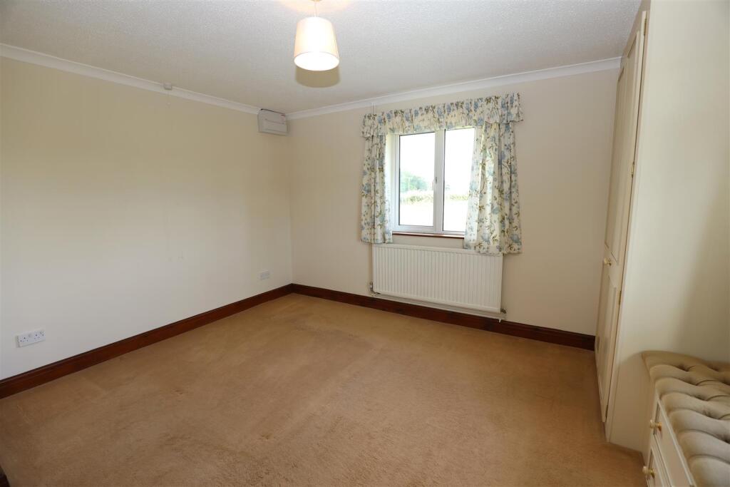 Bed 3 pic 3.JPG