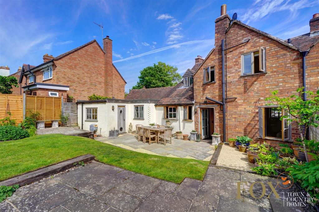 Folly Cottage (43).jpg