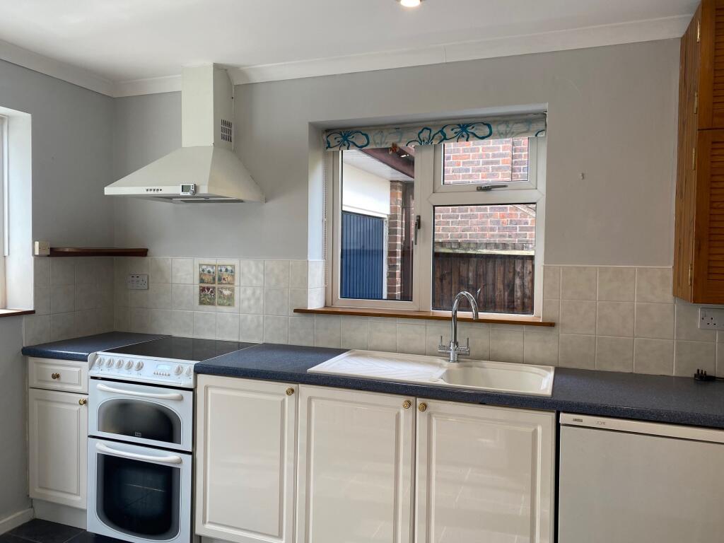 Kitchen (2)