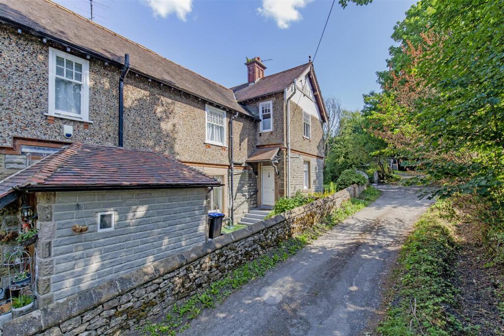 Front External-4.jpg