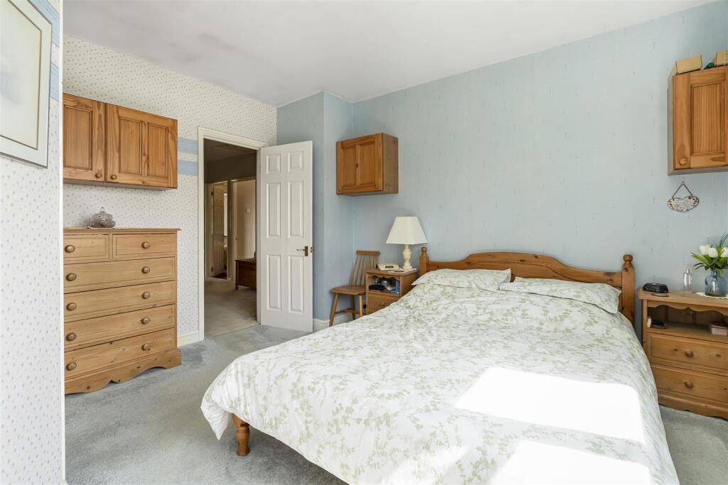 61 London Road, Towcester (9).JPG