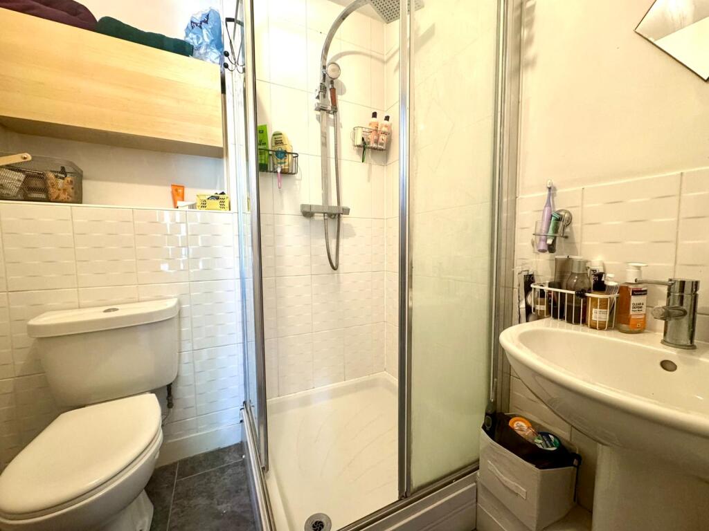 Bedroom One En-suite
