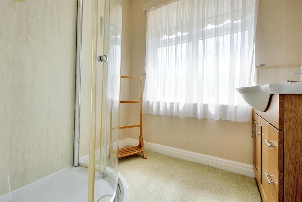 Shower Room.jpeg