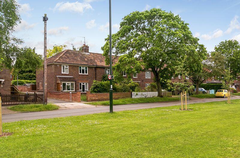 Riverside Drive, Ham