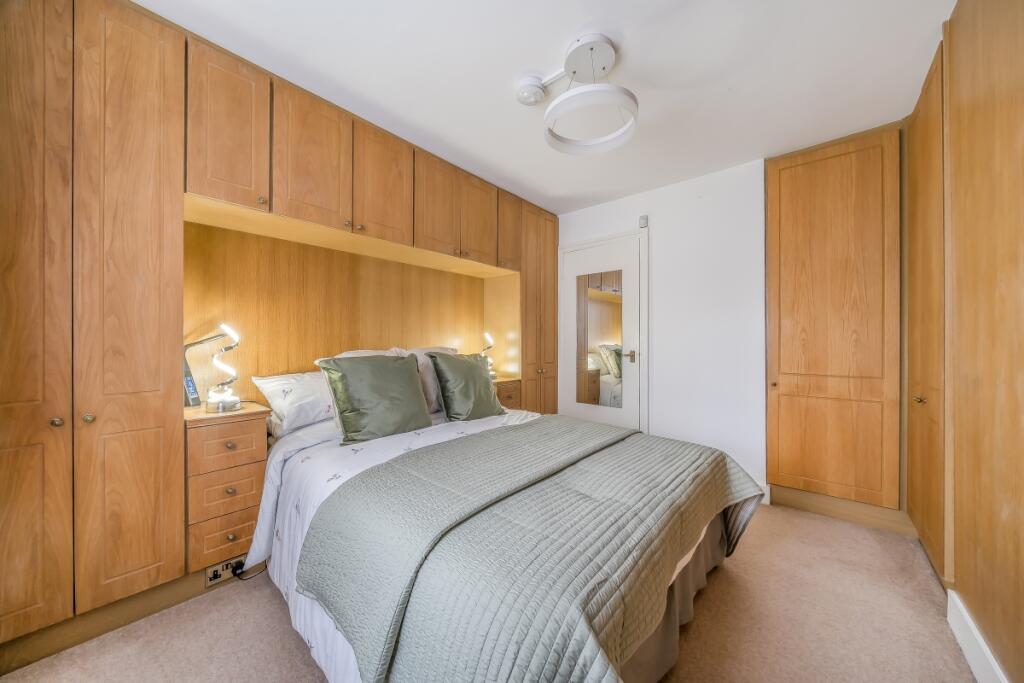 1364209-5-68e54a3...