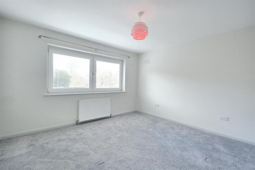Bedroom. 2.jpeg