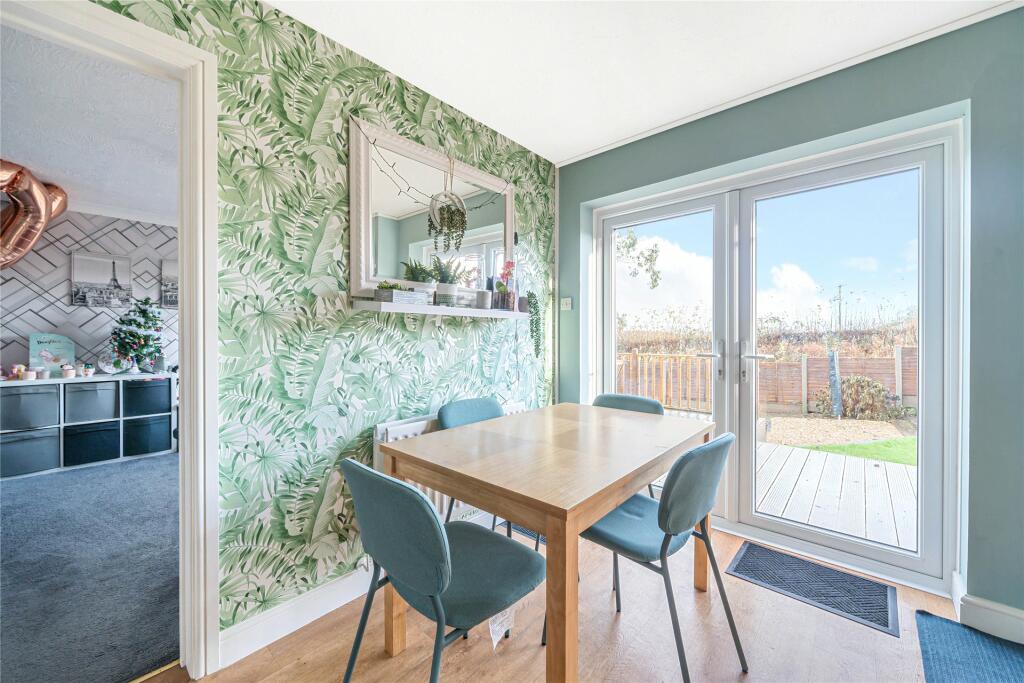 Kitchen/Dining