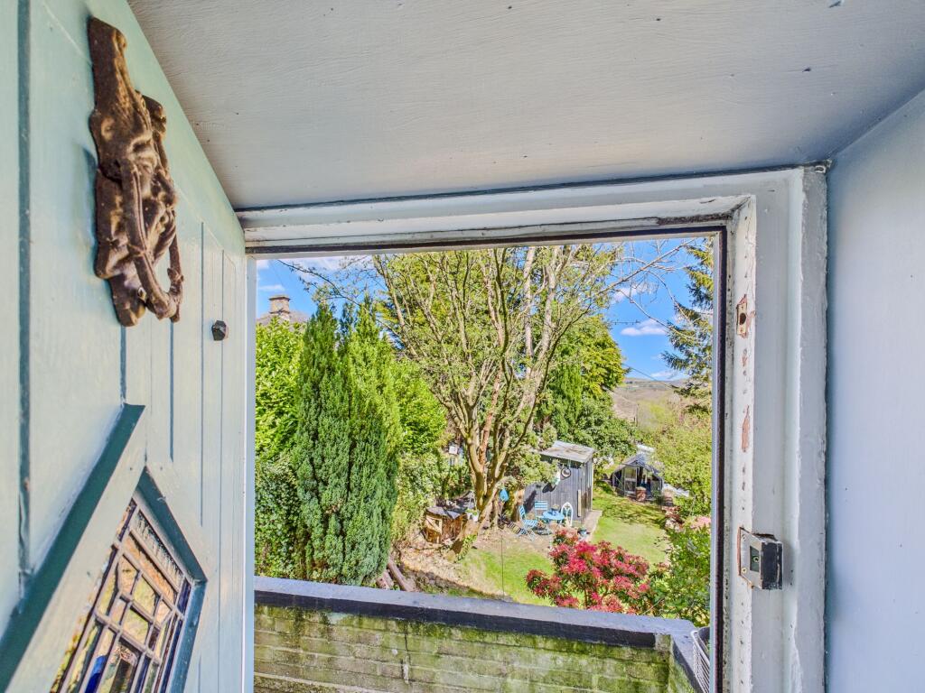 Kitchen Diner - Side Door