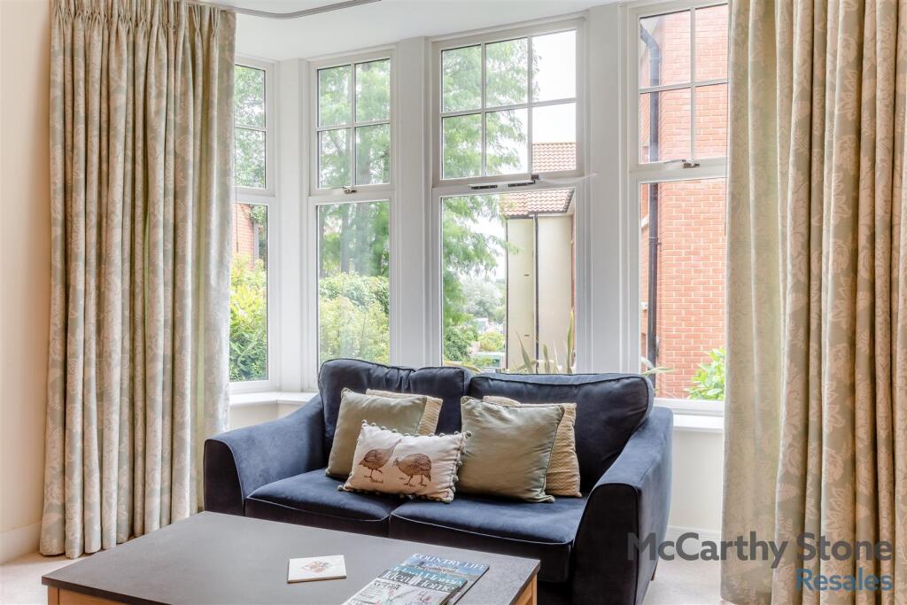 8651518-interior06.jpg