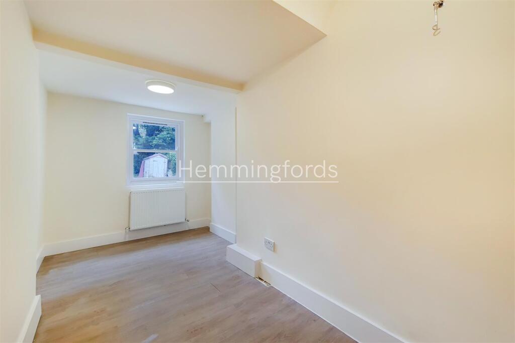 2_Bedroom 2-1.jpg