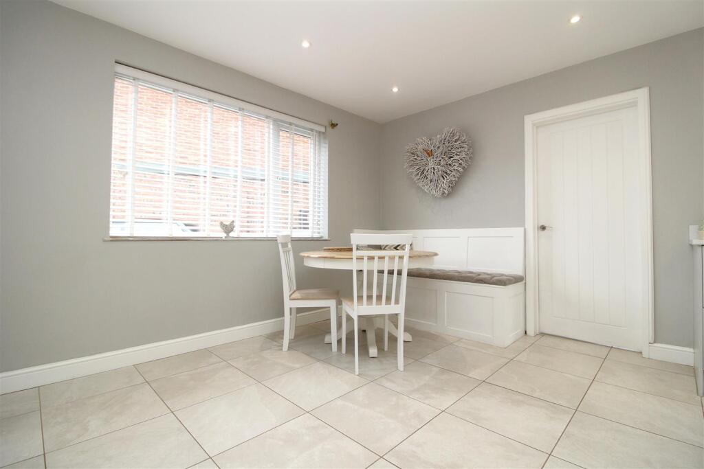 L-Shaped Kitchen Diner