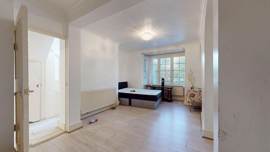 15 Peabody Estate, Lordship Lane, Tottenham, London, N17 7QJ