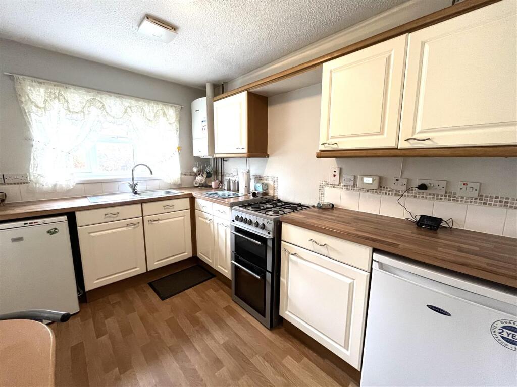 8 the laurels kit 2.jpeg