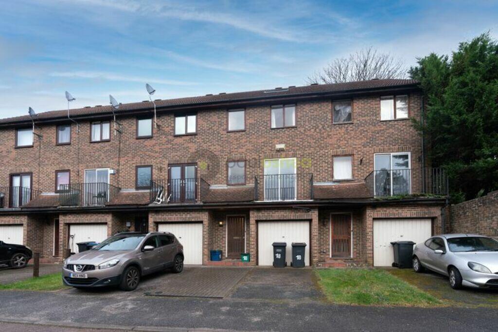 030-Paul-O_shea-RENT-CR8-www.steelelondon.co.uk-Pl