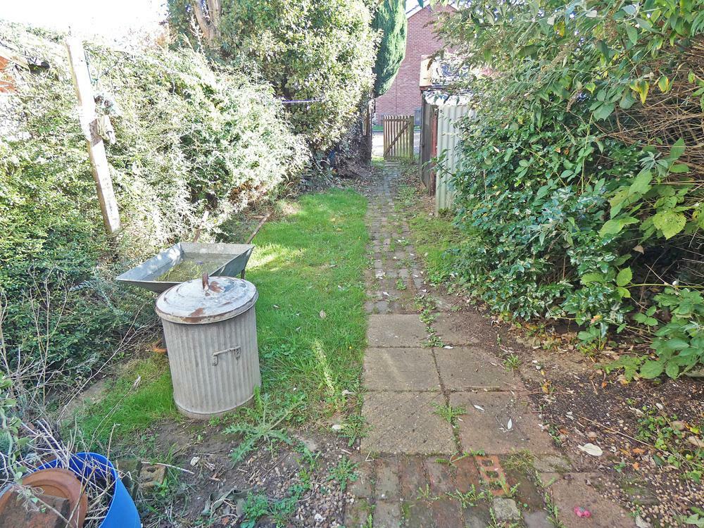 2274garden.jpg