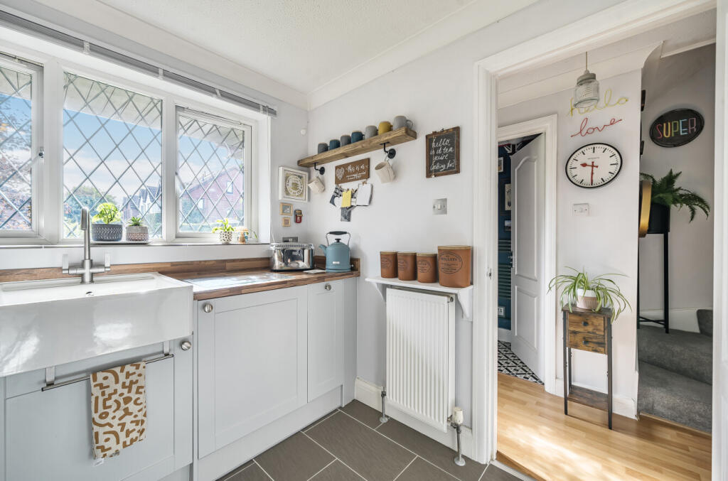 1347990-8-68b8043...